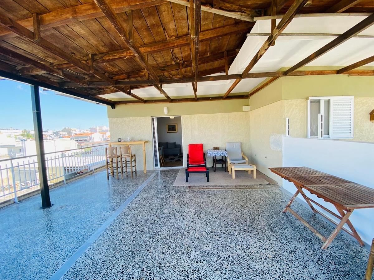 星空露台公寓：机场附近的宽敞三卧套房 Athens Exterior photo
